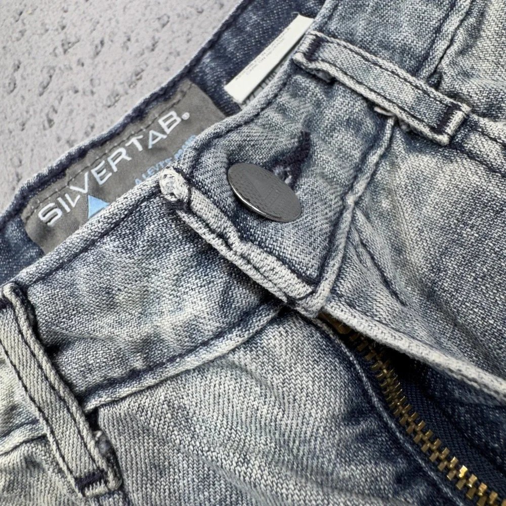 Levis SilverTab Shorts Womens 5 28 Waist Blue Denim Jorts Acid Wash Y2K Low Rise